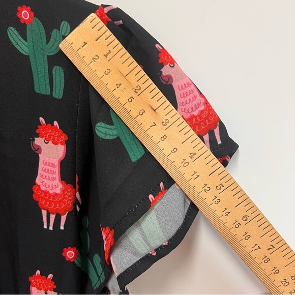 Paper Plane London llama print dress with attached belt size small/medium - Picture 15 of 15